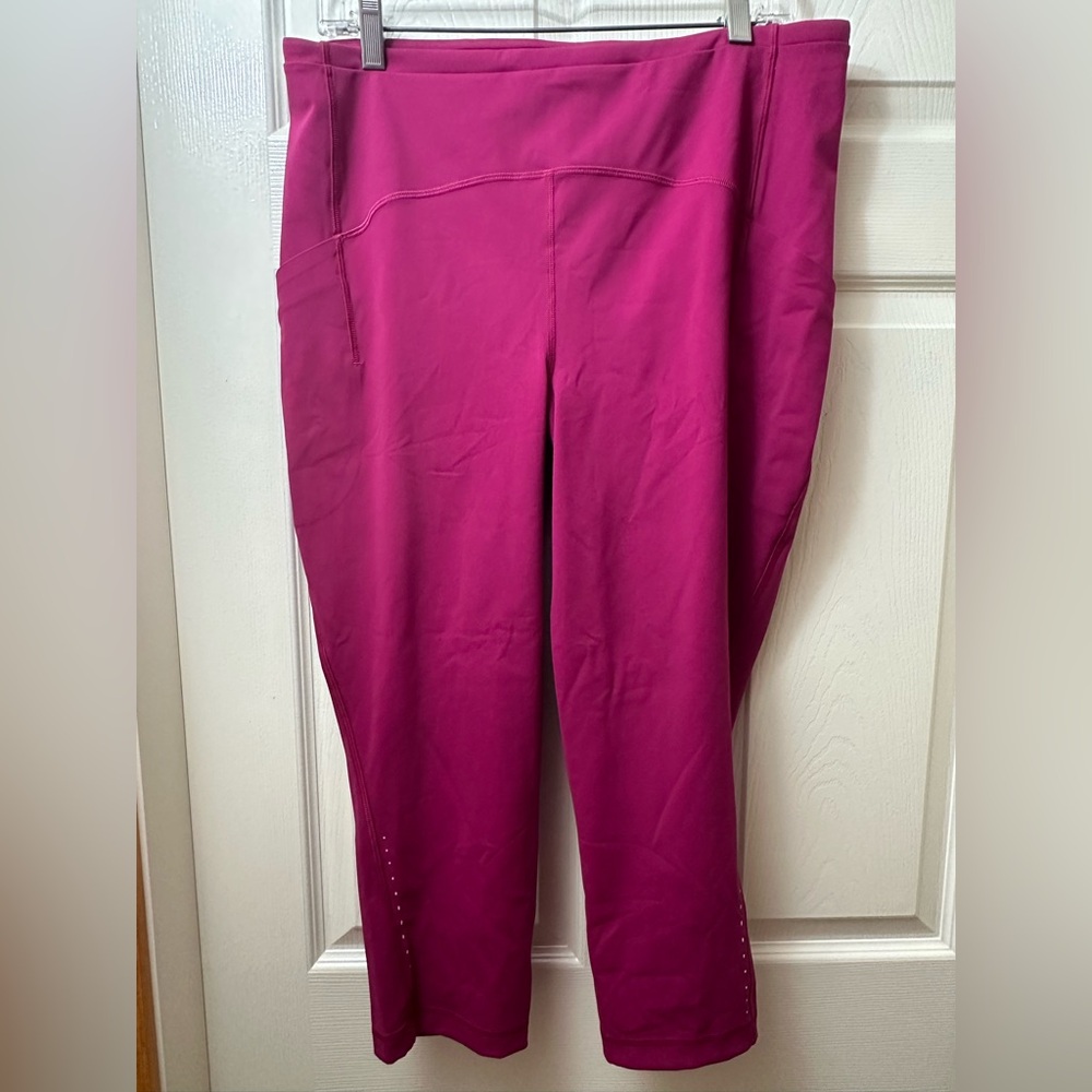 Lululemon Swift Speed High-Rise Crop 21"Size 14